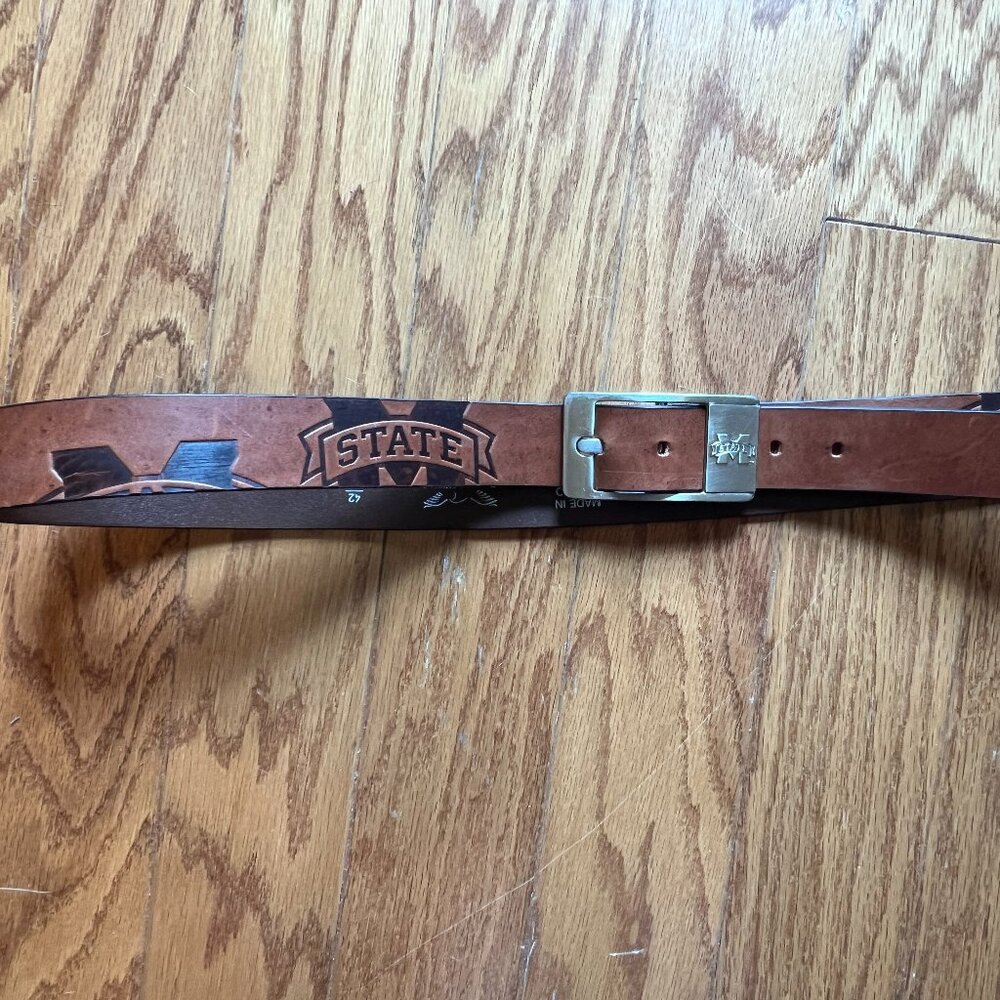 Men's Mississippi State University brown leather belt size 42 Bulldogs